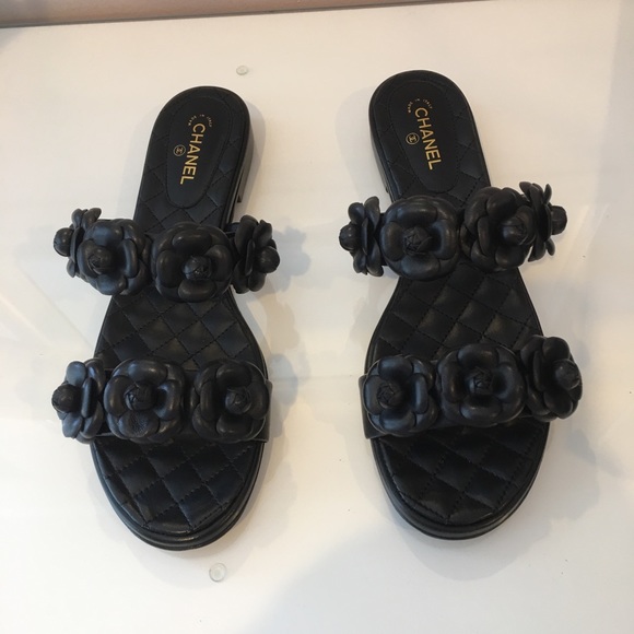 SOLD! Chanel brand new black camellia flat sandals - Picture 2 of 8